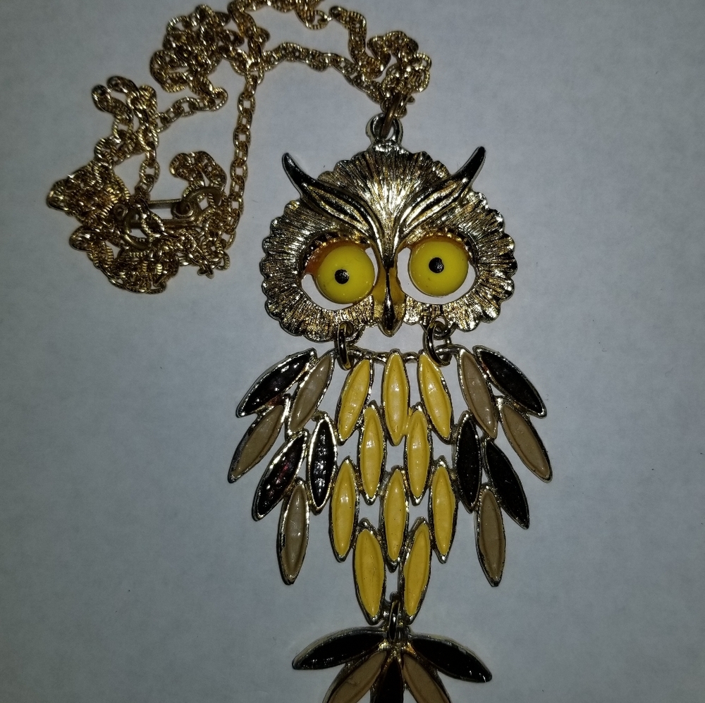 Necklace Owl Fashion Gold Tone Yellow 22" Chain
